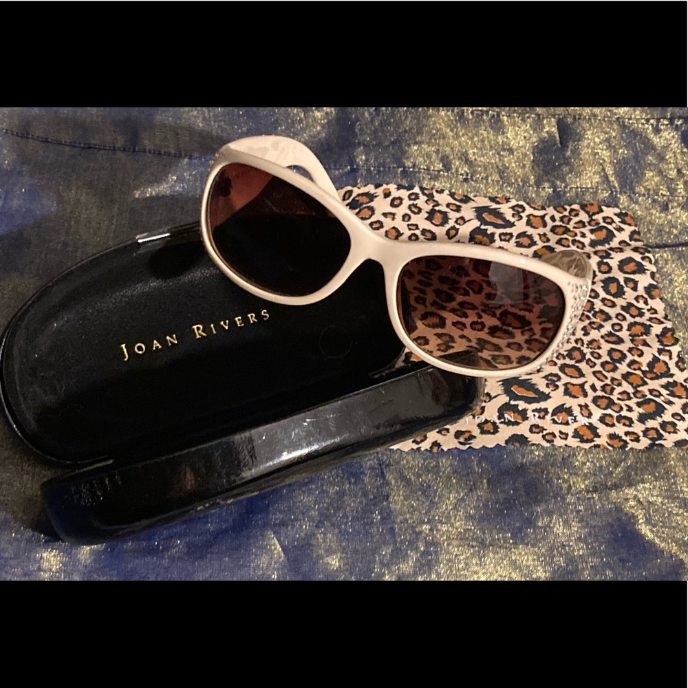 JOAN RIVERS Crystal Encrusted White Sunglasses, Case & Cloth All Signed NWOT